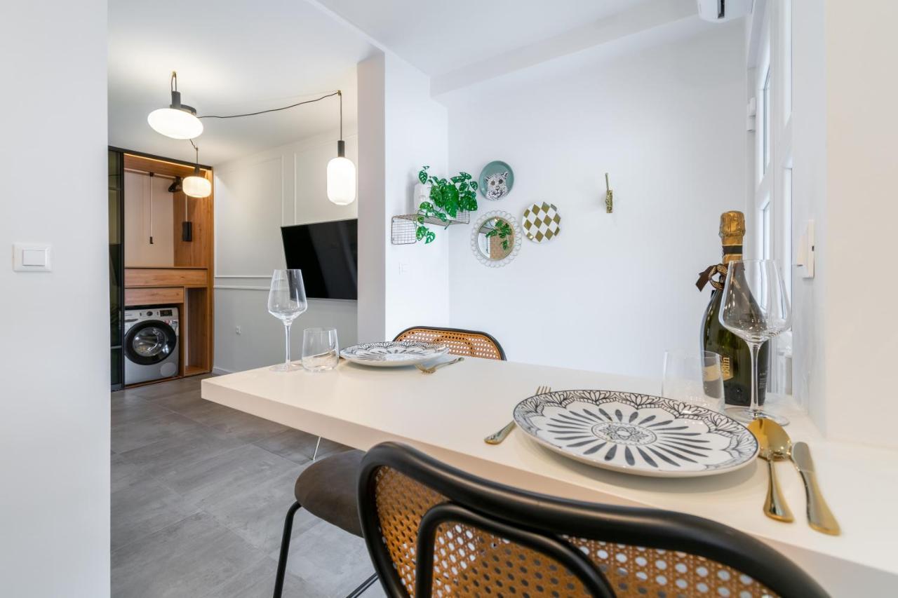 Studio Apartment Smile, Near Beach & Center, Free Parking, Balcony มาคาร์สกา ภายนอก รูปภาพ