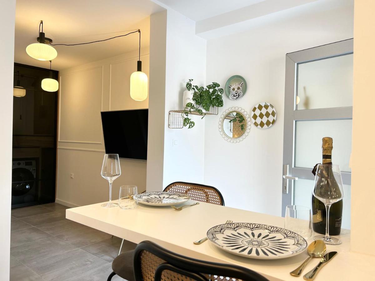 Studio Apartment Smile, Near Beach & Center, Free Parking, Balcony มาคาร์สกา ภายนอก รูปภาพ