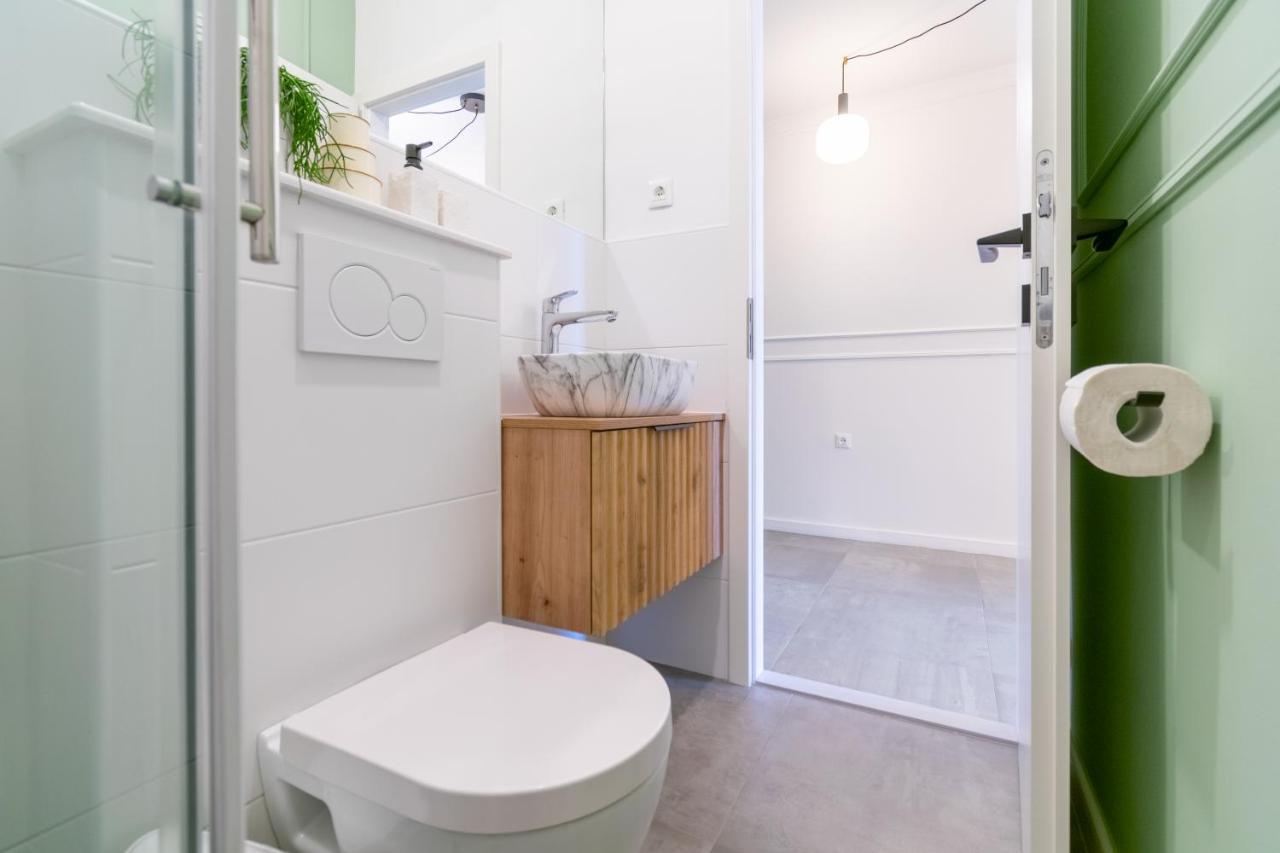 Studio Apartment Smile, Near Beach & Center, Free Parking, Balcony มาคาร์สกา ภายนอก รูปภาพ